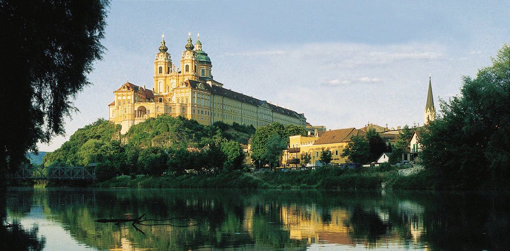 0019_Wachau_Stift_Melk.jpg